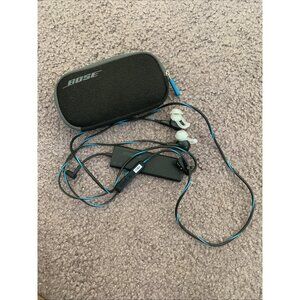 Bose QC20 QuietComfort 20  Noise-Cancelling Earbuds - Tested